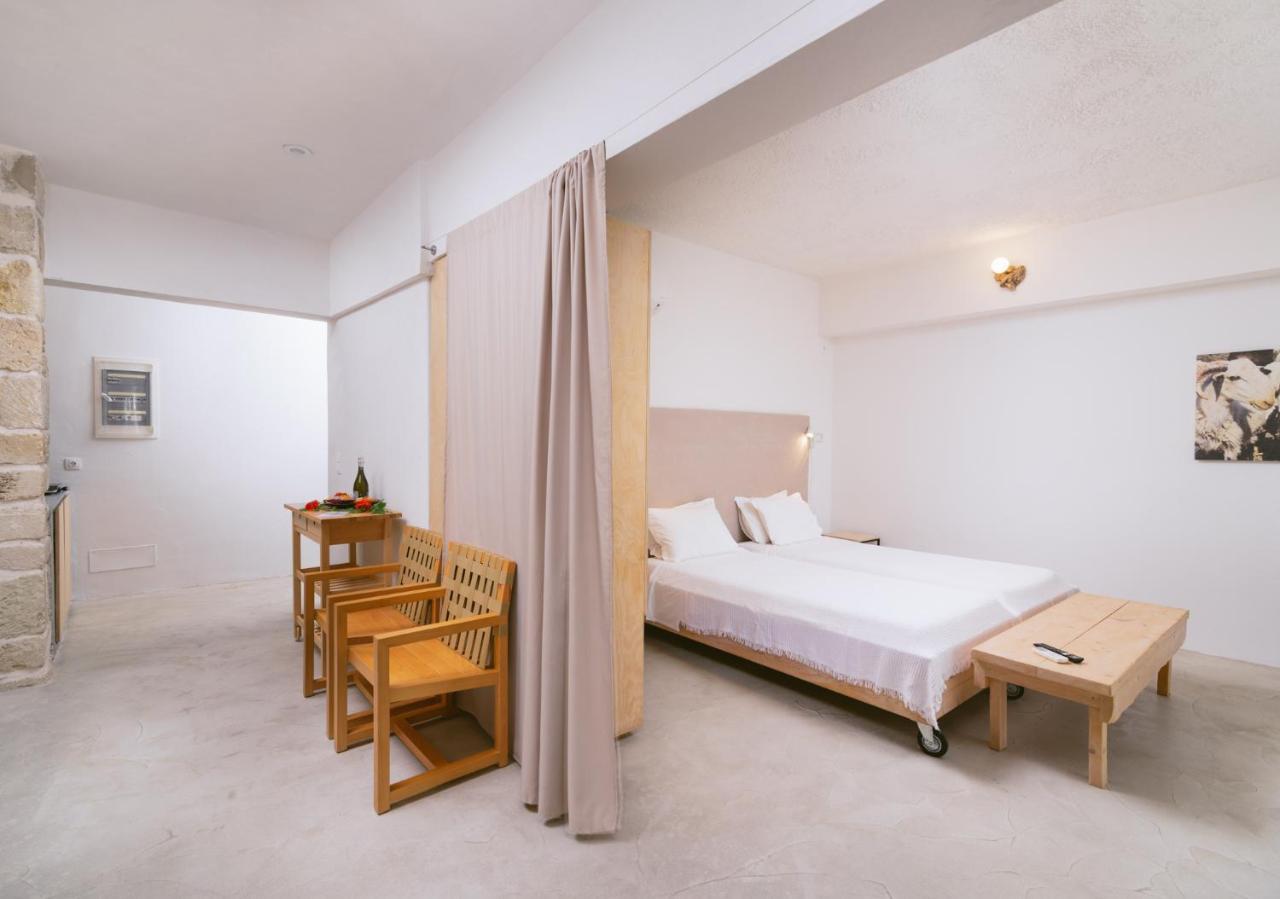 מטלה Die Zwei Brueder Art & Suites מראה חיצוני תמונה