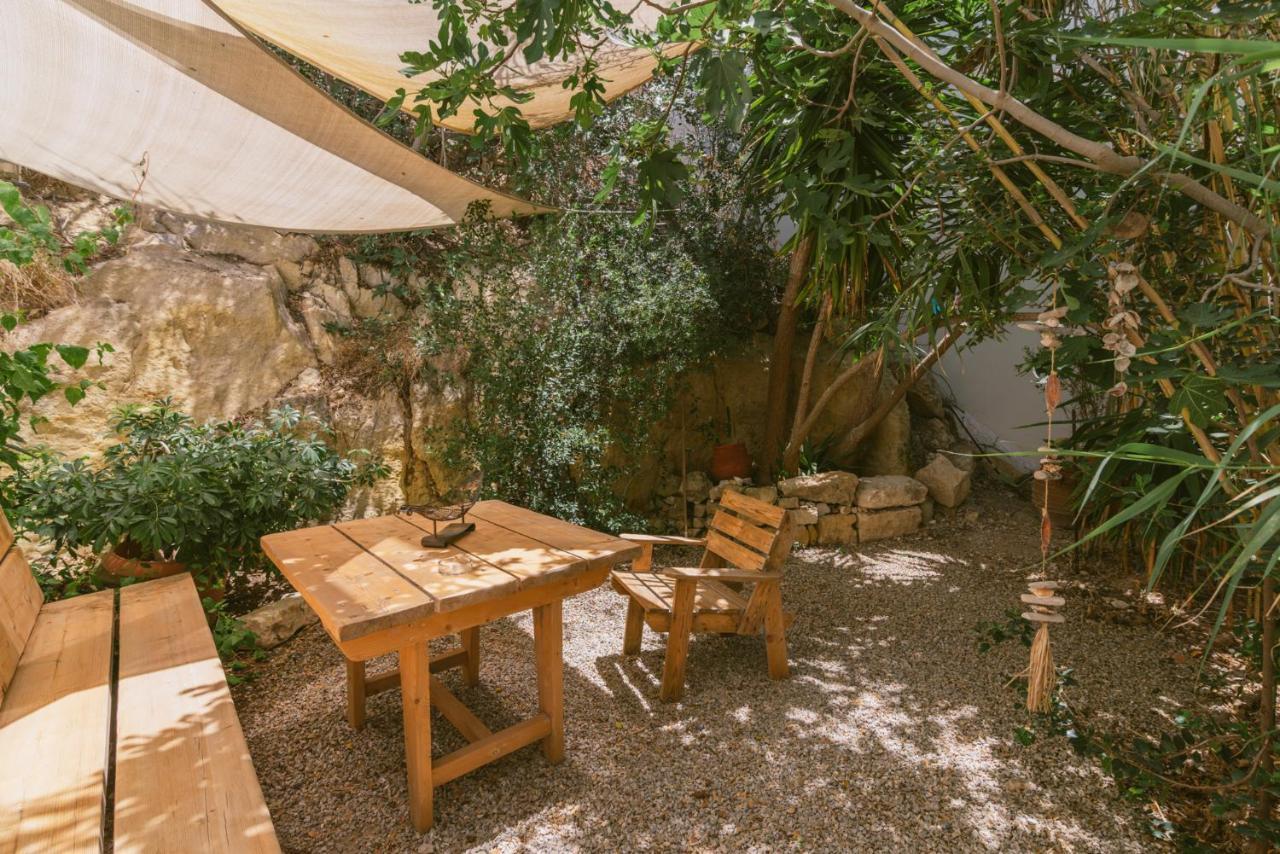 מטלה Die Zwei Brueder Art & Suites מראה חיצוני תמונה